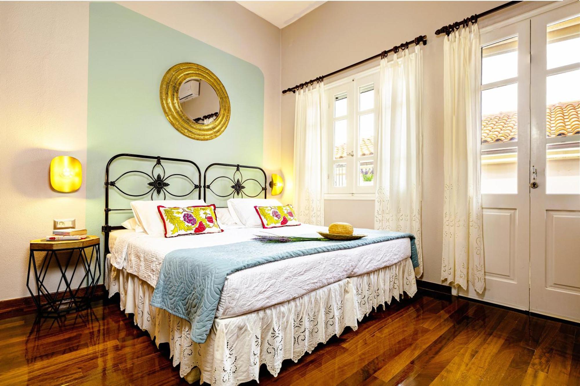 Chanialiving Venetian Luxury House-Near Plaza Parking Ханья Экстерьер фото